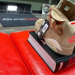 Jordan | Shoes | Air Jordan 6 Retro X Travis Scott British  display picture 3